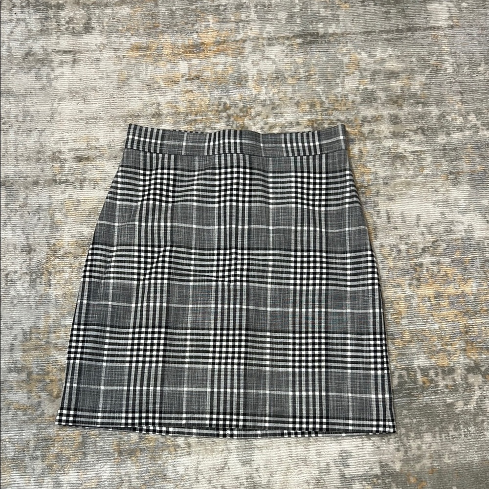 Classic Gray Plaid Skirt